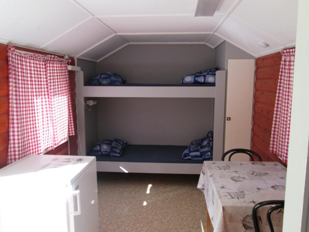 Stoede Camping Edsta Стая снимка